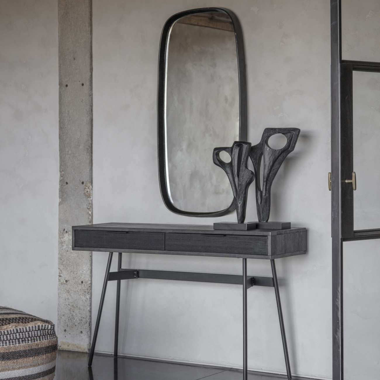 Dury Console