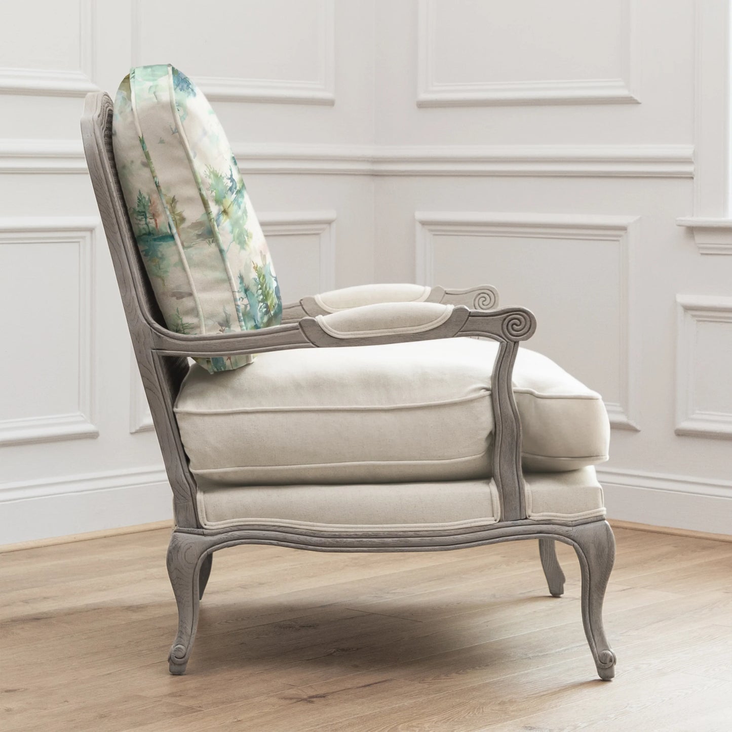 Chateaux Wilderness Armchair