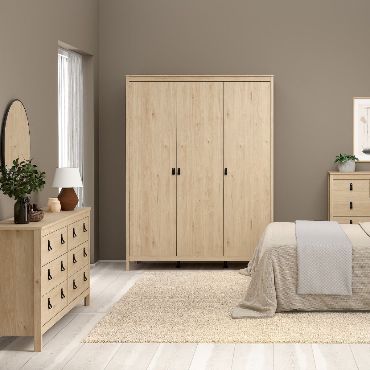 Yarwood Wide Chest 4 + 4 Drawers - Industrious Decor