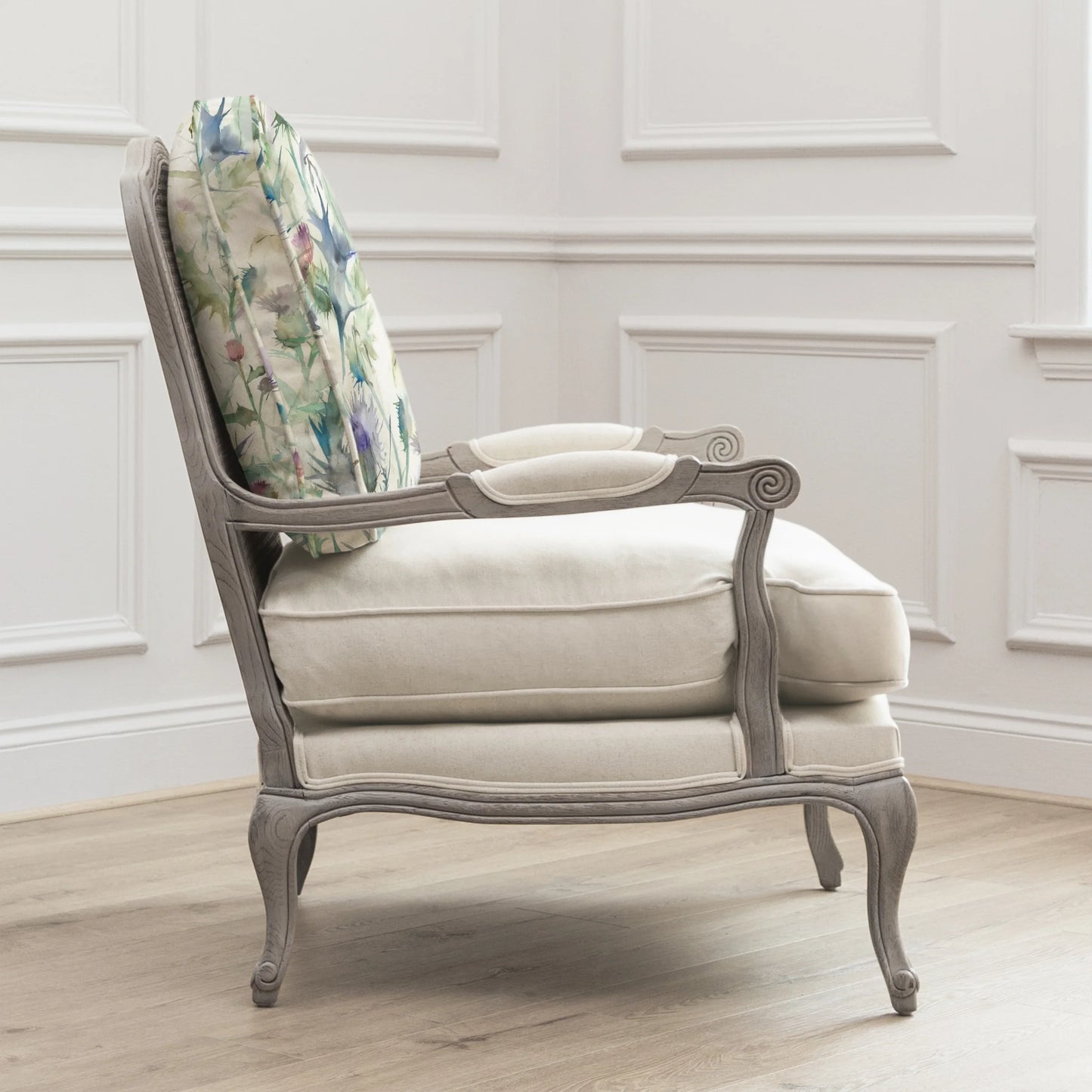 Chateaux Cirsium Armchair