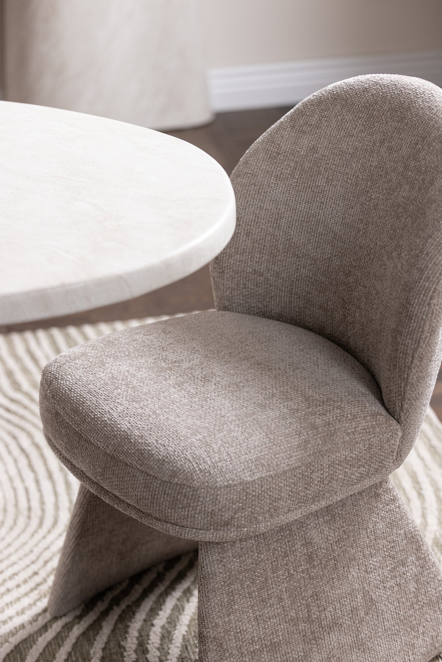 Bow Dining Chair - Industrious Decor